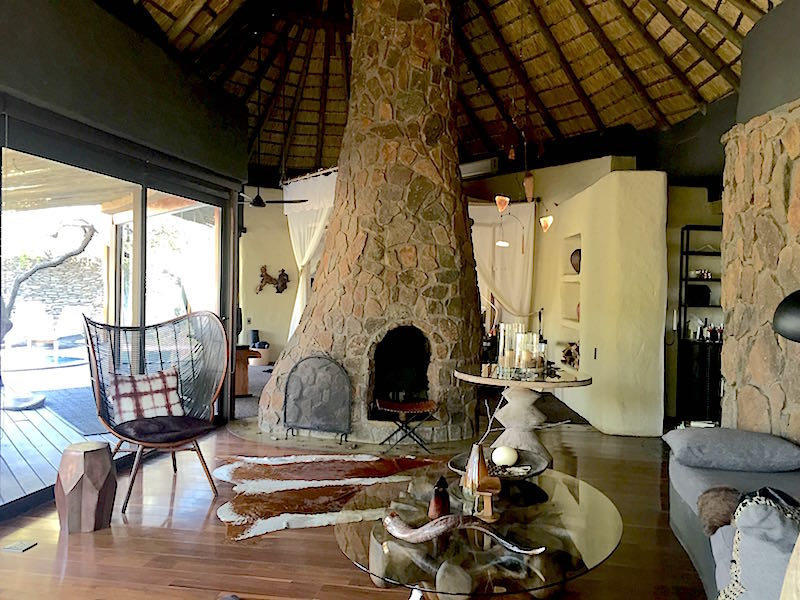 Singita Boulders living room image