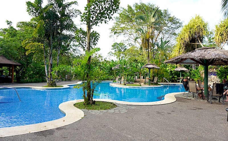 Costa Rica Laguna Lodge pool image