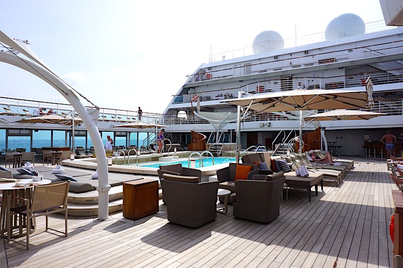 Seabourn Encore pool image