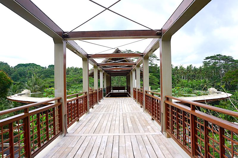 Four Seasons Bali entrance image