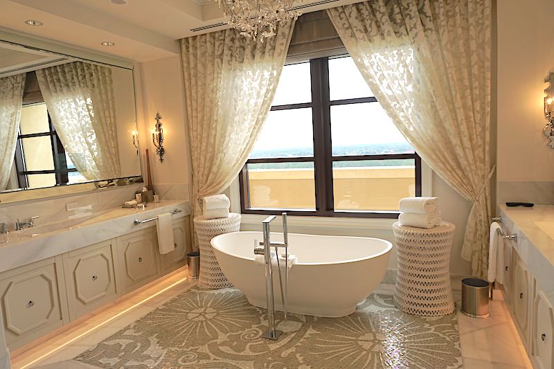 Four Seasons Orlando Presidential Suite master bath image