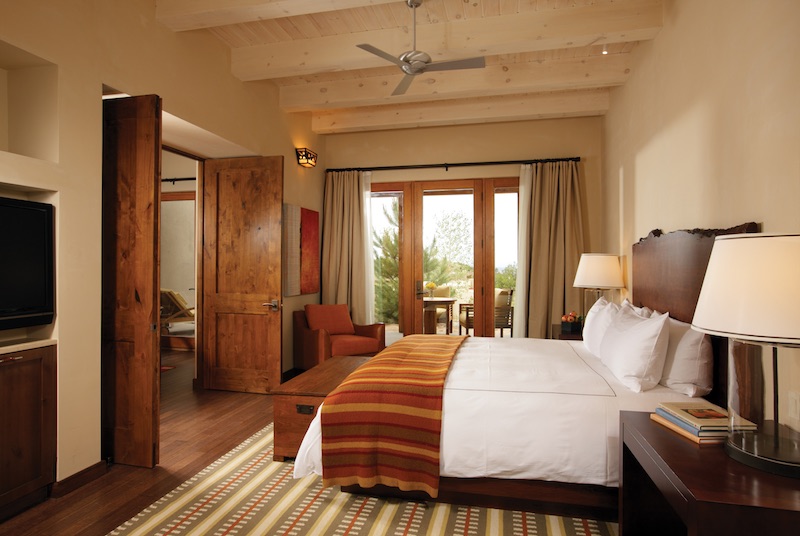 Four Seasons Rancho Encantado Santa Fe guestroom image