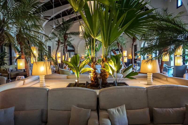 Four Seasons, The Surf Club champagne bar image