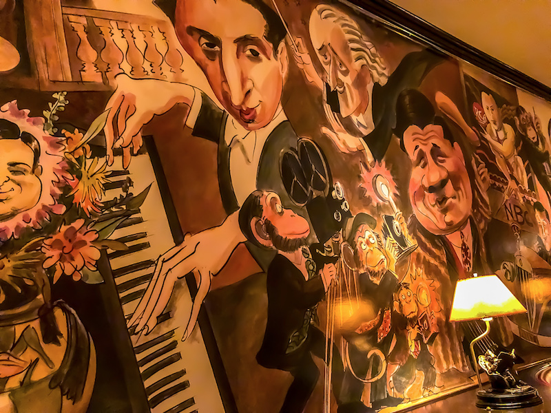 The Monkey Bar New York dining room mural image