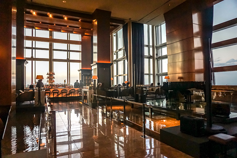 Ritz Carlton Tokyo lobby image