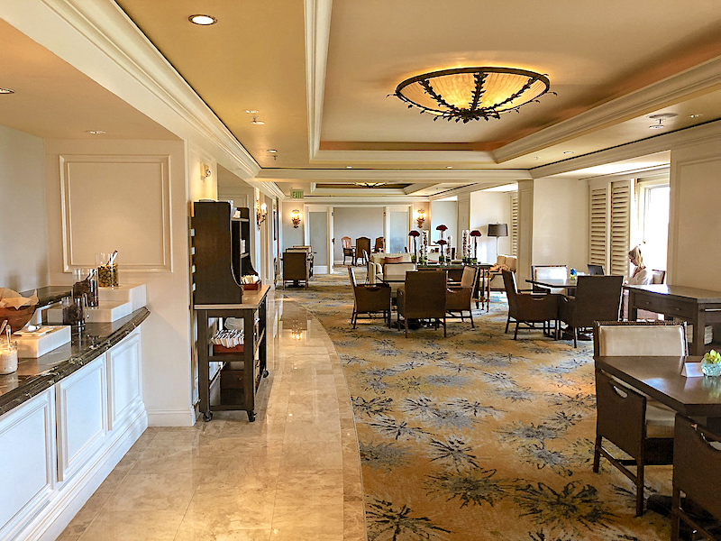 Ritz Carlton Orlando Concierge Club lounge image