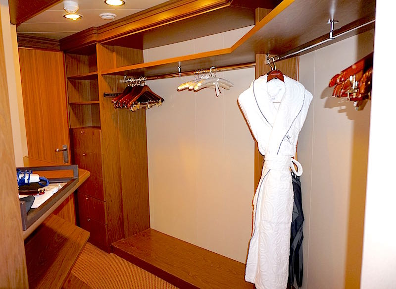 Silver Spirit Silver Suite closet image