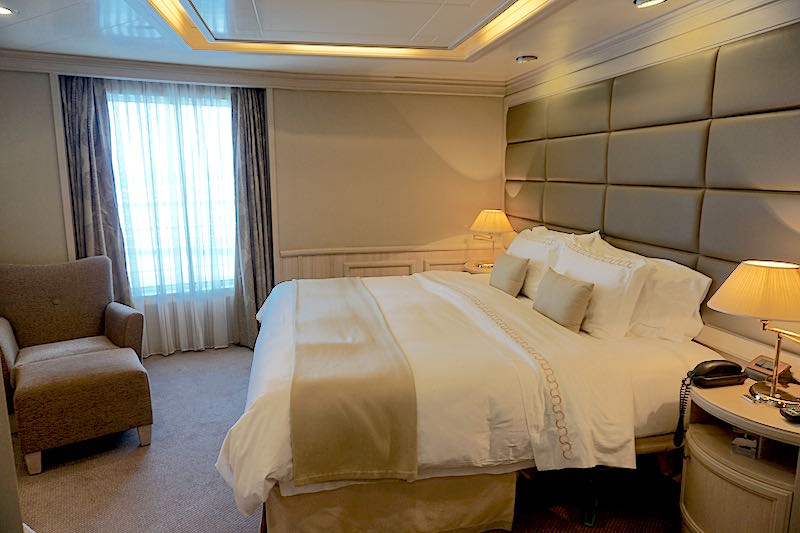 Silversea Silver Spirit Royal Suite bedroom image