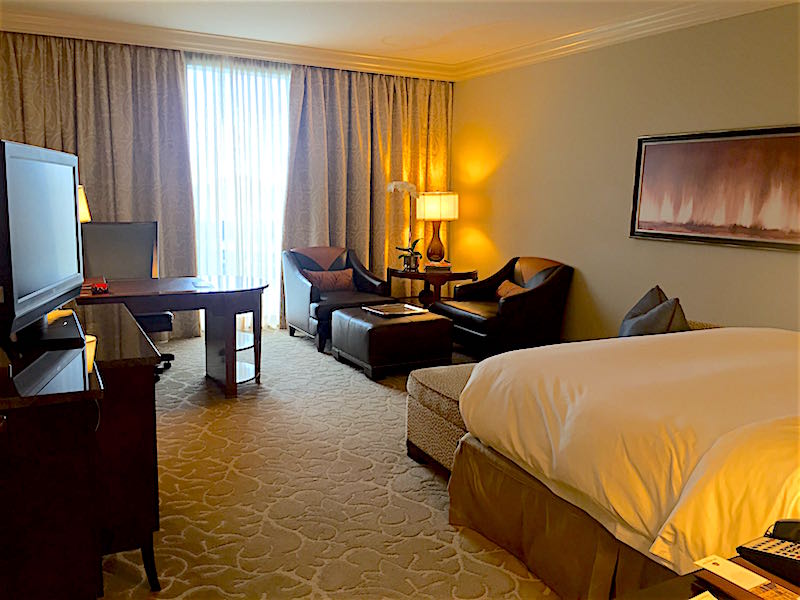 St Regis Houston Deluxe Guest Room image